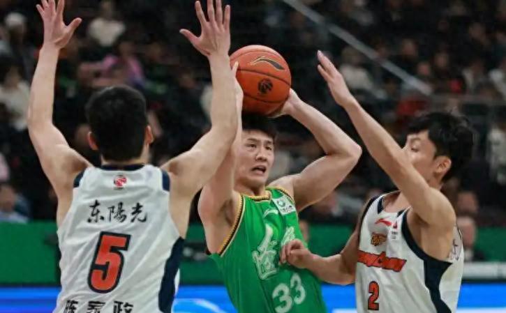 BetVictor伟德官网-CBA常规赛明天1月13日赛程：广东PK南京，上海PK深圳，广厦PK新疆